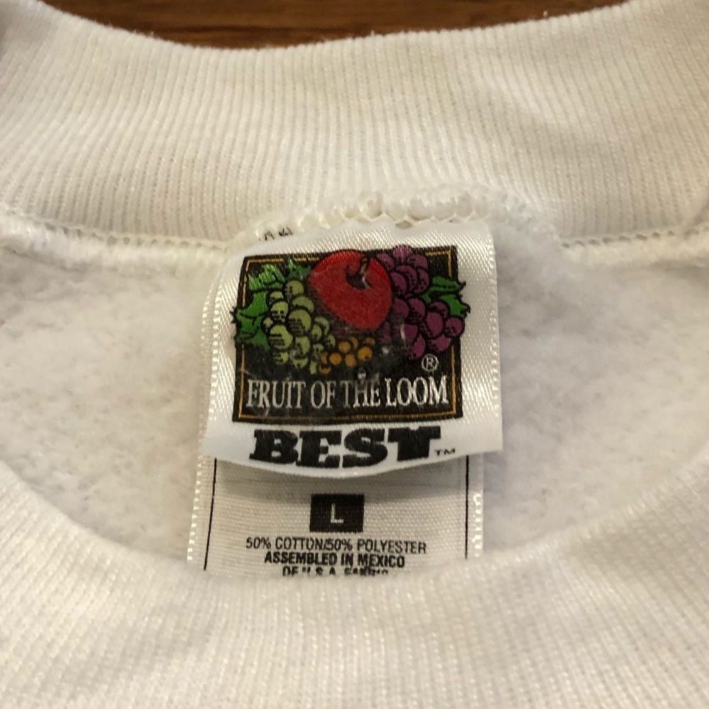 Vintage Christmas white pointsettia sweatshirt - Picture 8 of 12